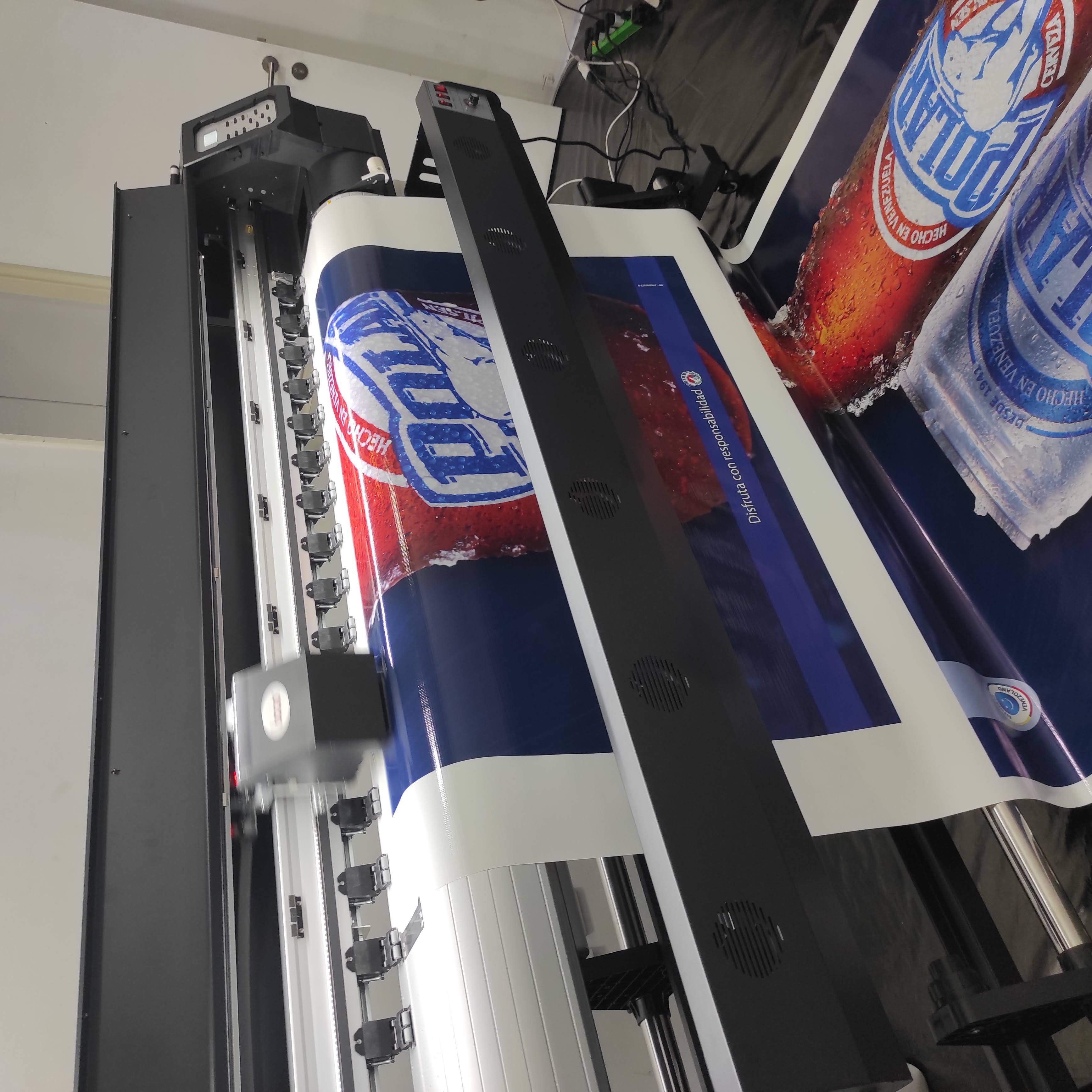 Producción gráfica en vinil para Polar
